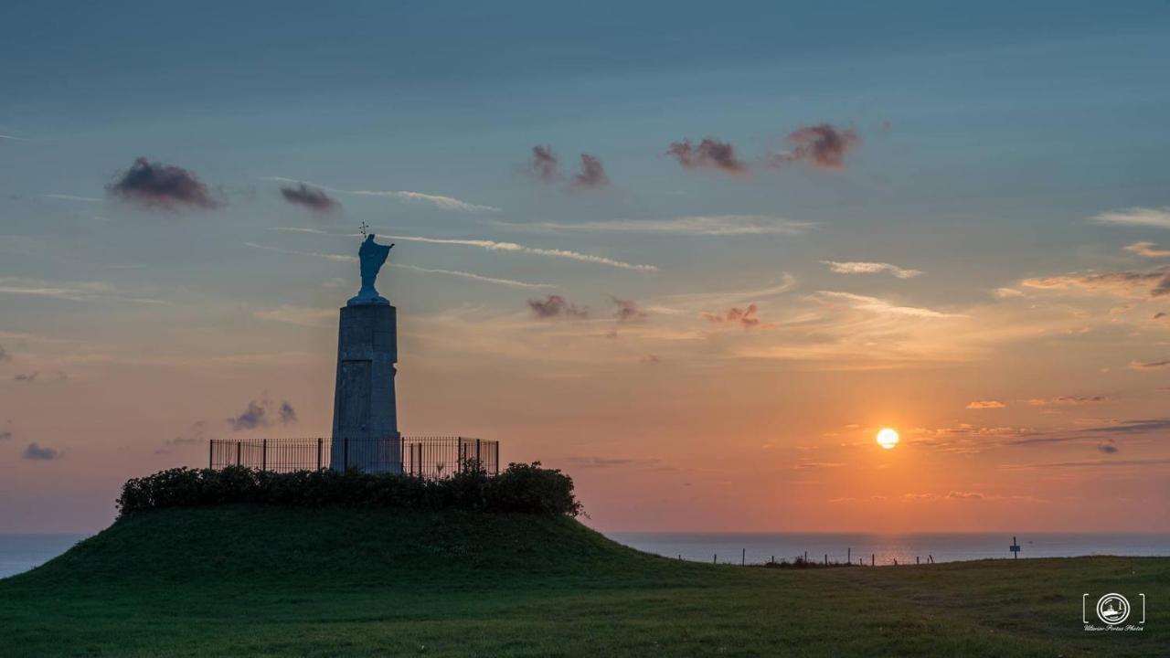 Les Locations Isahora: Studio près du Château d'Eu et des Falaises Eu (Seine-Maritime) Exterior photo